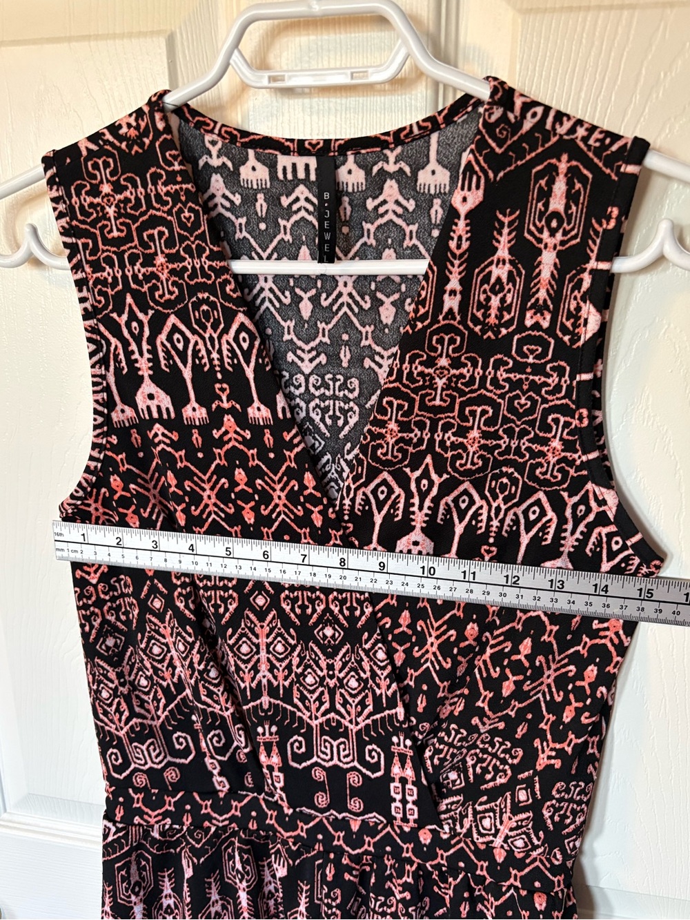 Geometric Tribal Print Romper Black Pink V-Neck Sleeveless Boho Festival - Picture 5 of 6